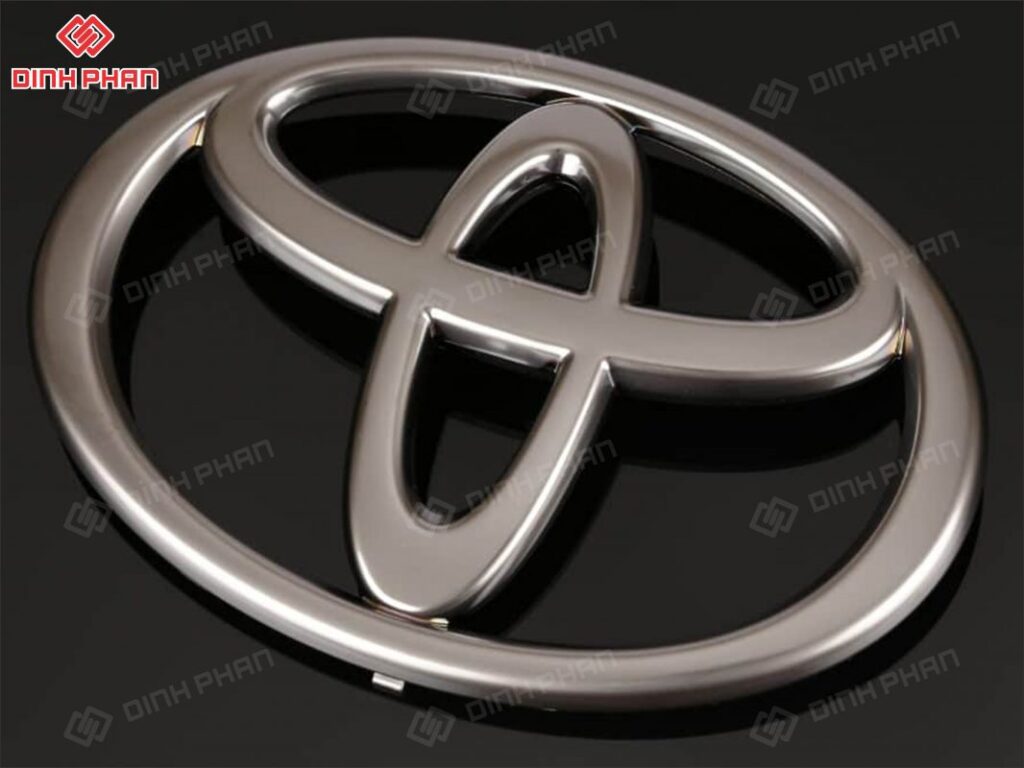 Xi mạ logo Toyota