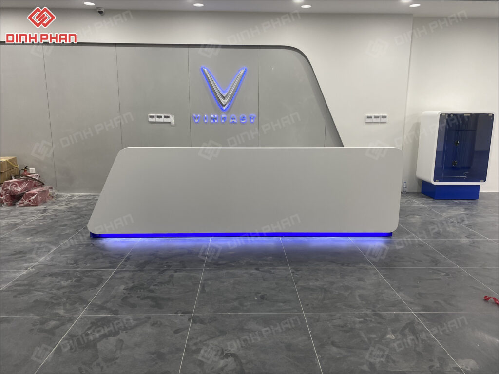 lap dat logo vinfast